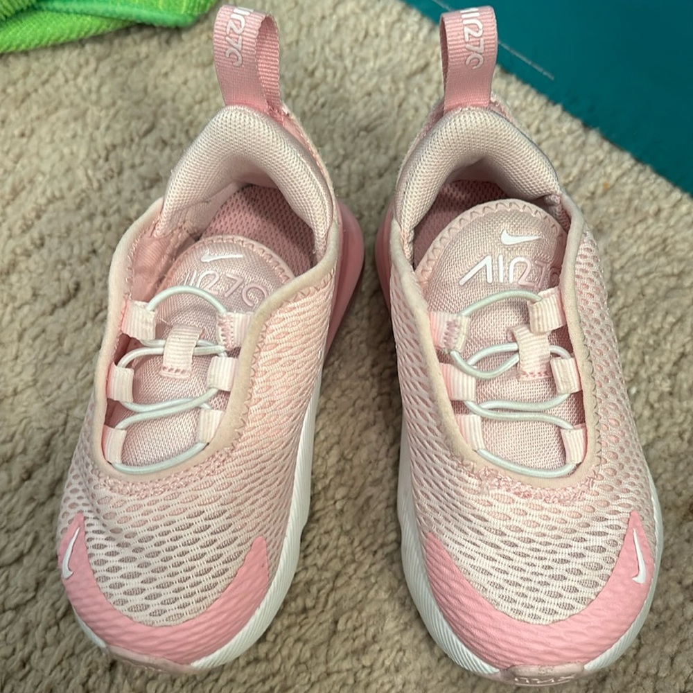 Toddler air max 270 lightly worn